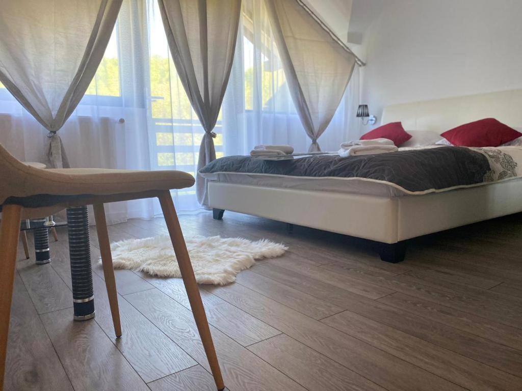 Perla Muntilor Ponoarele, Padurea De Liliac Hotel Ponoarele  Luaran gambar